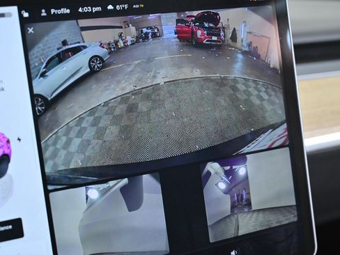 Used 2023 Tesla Model 3 Performance image 16