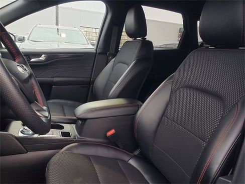 Used 2024 Ford Escape ST-Line w/ Tech Pack #1 image 8