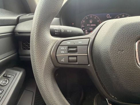 Used 2024 Honda Accord EX image 12