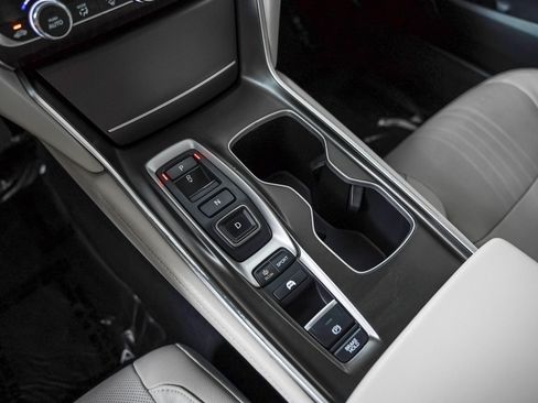 Used 2021 Honda Accord EX-L image 18