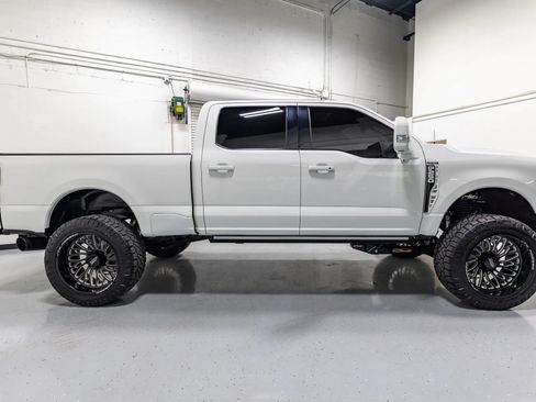 Used 2024 Ford F250 Limited w/ FX4 Off-Road Package AWD/4WD image 32