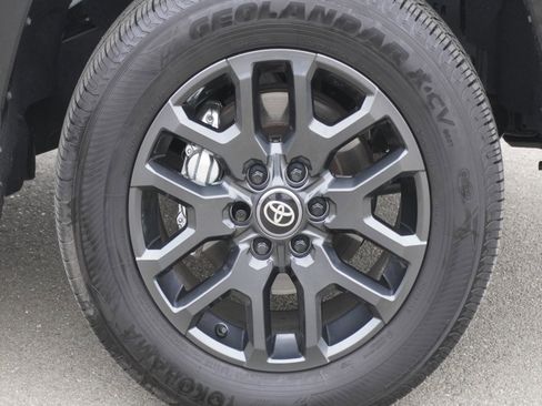 Used 2025 Toyota Tundra Platinum image 5