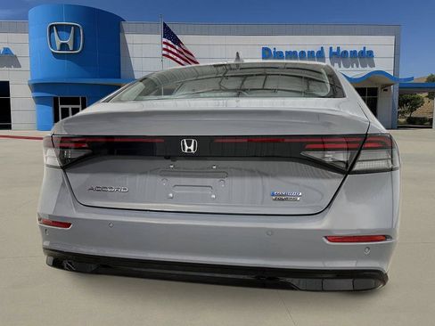 New 2025 Honda Accord Touring image 4