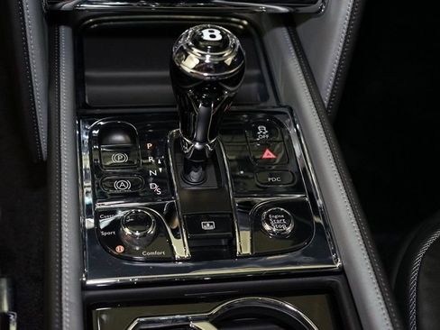 Used 2018 Bentley Mulsanne Speed image 17
