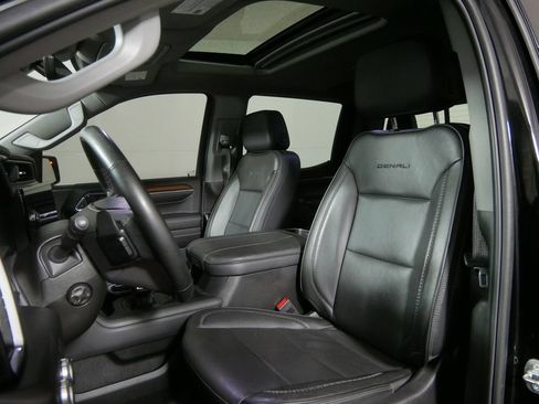 Used 2024 GMC Sierra 1500 Denali w/ Denali Reserve Package AWD/4WD image 13