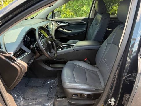 Used 2021 Buick Enclave Essence w/ Sound and Sites Package AWD/4WD image 6