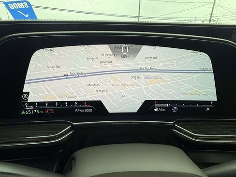 Used 2021 Cadillac Escalade Premium Luxury image 27