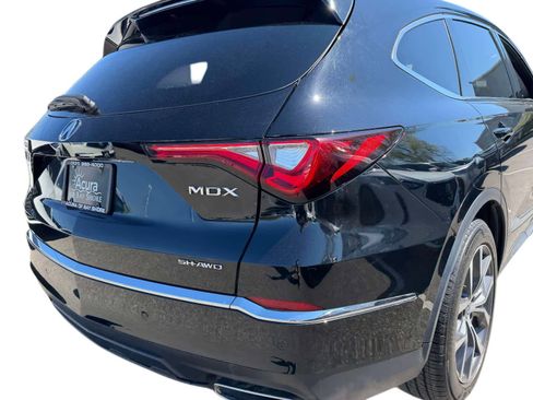 Used 2023 Acura MDX SH-AWD w/ Technology Package image 7
