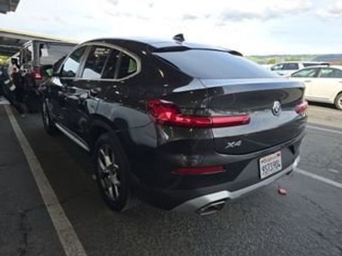 Used 2025 BMW X4 xDrive30i image 10