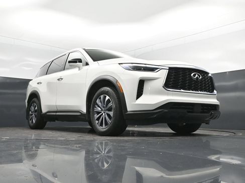 Certified 2025 INFINITI QX60 Pure FWD image 40