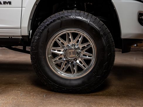 Used 2026 RAM 2500 Limited image 11