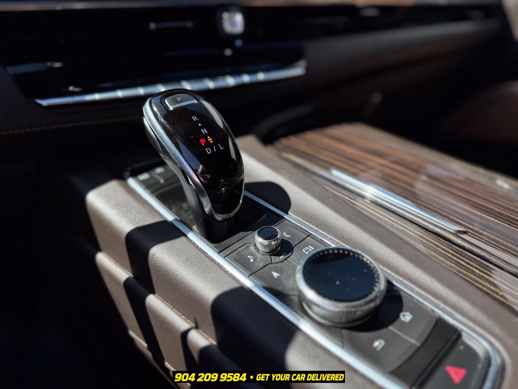 Used 2021 Cadillac Escalade Premium Luxury w/ Driver Assist Tech Package AWD/4WD image 16