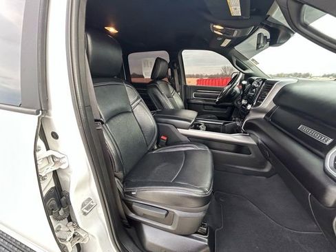 Used 2022 RAM 3500 Big Horn w/ Level C Equiment Group image 38