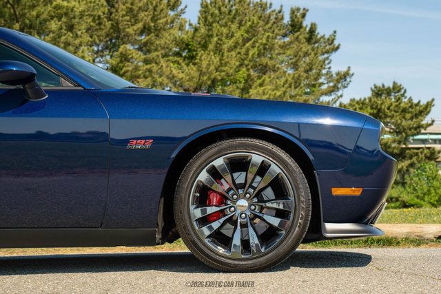 Used 2013 Dodge Challenger SRT8 w/ Harman Kardon Audio Group RWD image 11