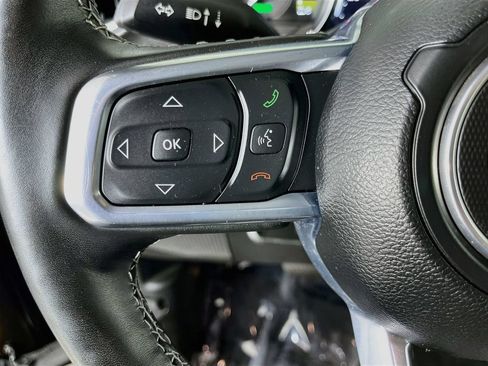 Used 2023 Jeep Wrangler Unlimited Sahara w/ Dual Top Group AWD/4WD image 14