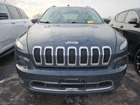 Used 2018 Jeep Cherokee Limited image 2