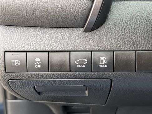 Used 2020 Toyota Camry SE w/ Convenience Package image 22