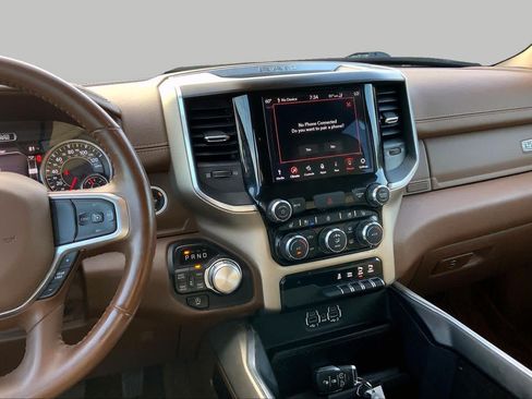 Used 2021 RAM 1500 Laramie AWD/4WD image 7
