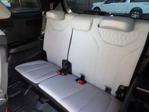 Used 2021 Hyundai Palisade SEL w/ Convenience Package image 24