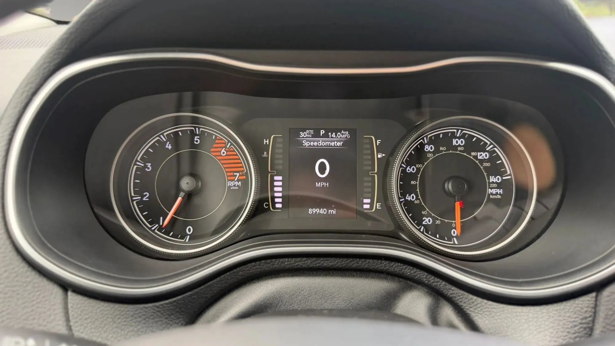 Used 2019 Jeep Cherokee Latitude Plus FWD image 34
