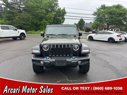 Used 2023 Jeep Wrangler Unlimited w/ Sun & Screen Package AWD/4WD image 8