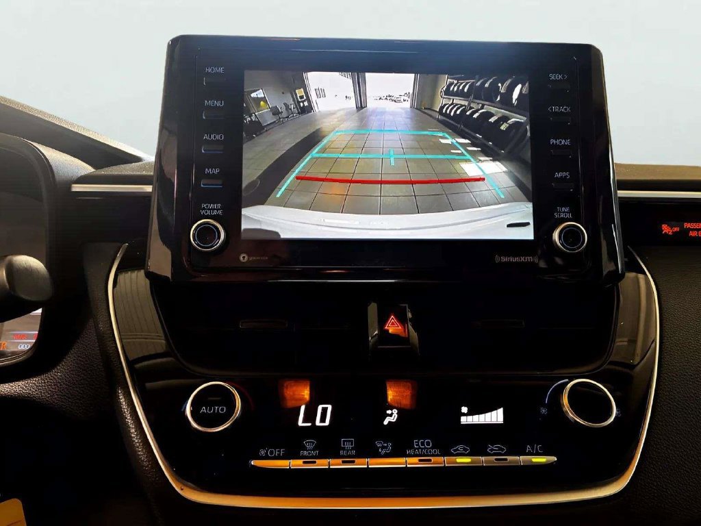 Used 2022 Toyota Corolla LE FWD image 12