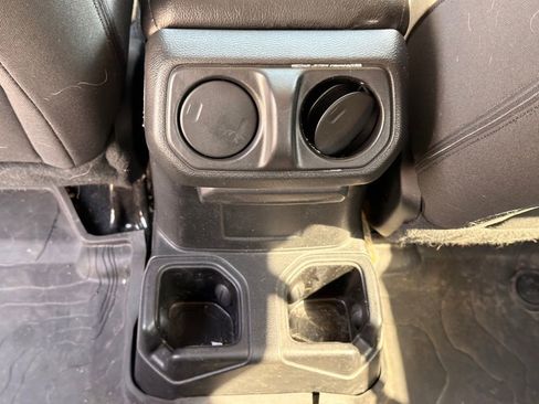 Used 2022 Jeep Wrangler Unlimited Sport image 20