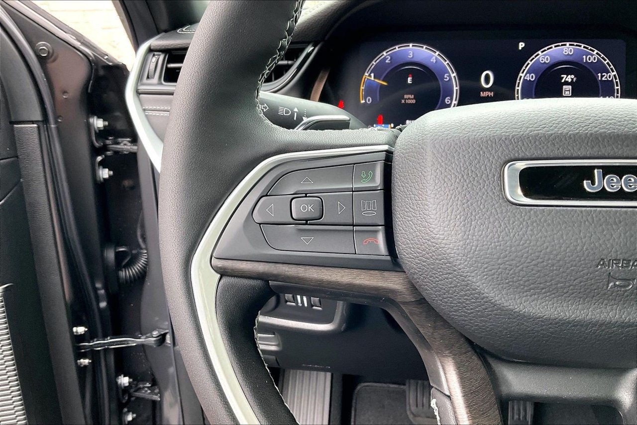 New 2026 Jeep Grand Cherokee Altitude RWD image 26