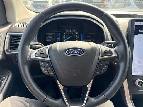 Used 2022 Ford Edge SEL w/ Sport Appearance Package AWD/4WD image 12