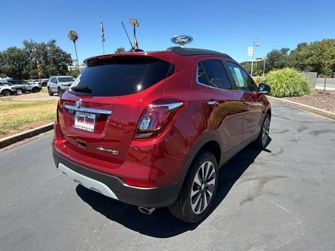Used 2022 Buick Encore Preferred w/ Safety Package AWD/4WD image 4