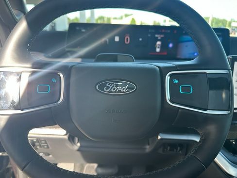 New 2026 Ford Expedition Max Platinum w/ Stealth Appearance Package AWD/4WD image 13