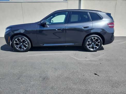 Used 2025 BMW X3 xDrive30i AWD/4WD image 4