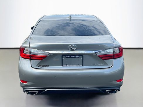 Used 2016 Lexus ES 350 w/ Premium Package w/Wood Trim FWD image 6
