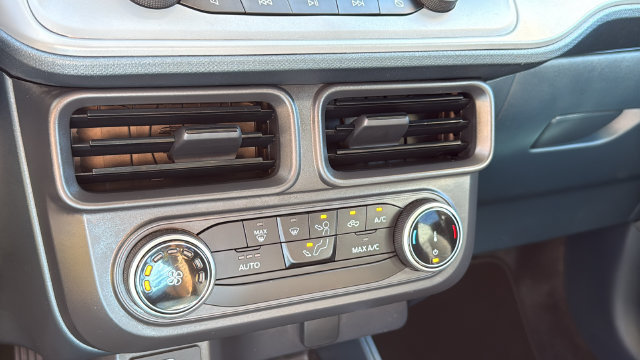 Used 2023 Ford Maverick XL FWD image 19