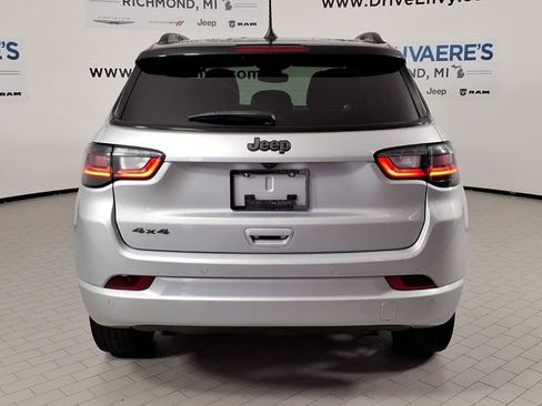 Used 2024 Jeep Compass Limited w/ High Altitude Package AWD/4WD image 5