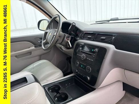 Used 2013 Chevrolet Avalanche LT AWD/4WD image 32