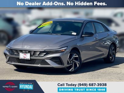 Certified 2025 Hyundai Elantra SEL w/ Cargo Package