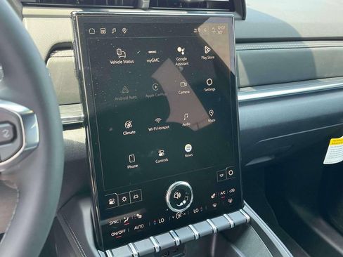 New 2026 GMC Terrain Elevation w/ Elevation Premium Package AWD/4WD image 28