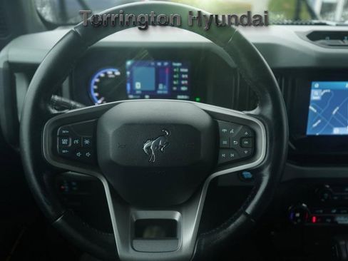 Used 2021 Ford Bronco Badlands w/ Sasquatch Package image 12