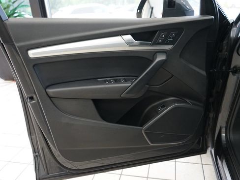 Used 2018 Audi Q5 2.0T Premium Plus w/ Premium Plus Package AWD/4WD image 25