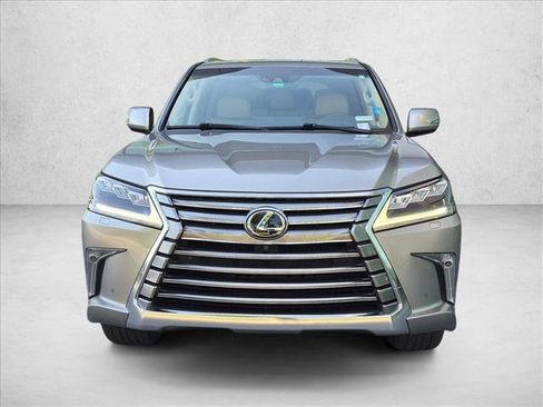 Used 2021 Lexus LX 570 4WD w/ Luxury Package image 2
