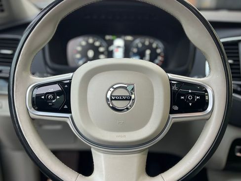 Used 2018 Volvo XC90 T5 Momentum w/ Convenience Package image 40