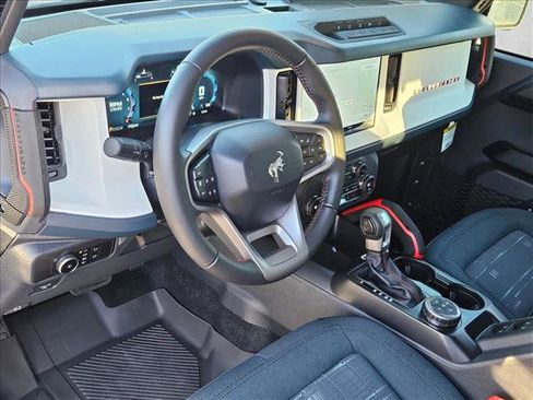 New 2025 Ford Bronco Heritage Edition image 3