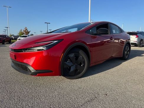 New 2027 Toyota Prius LE FWD image 1