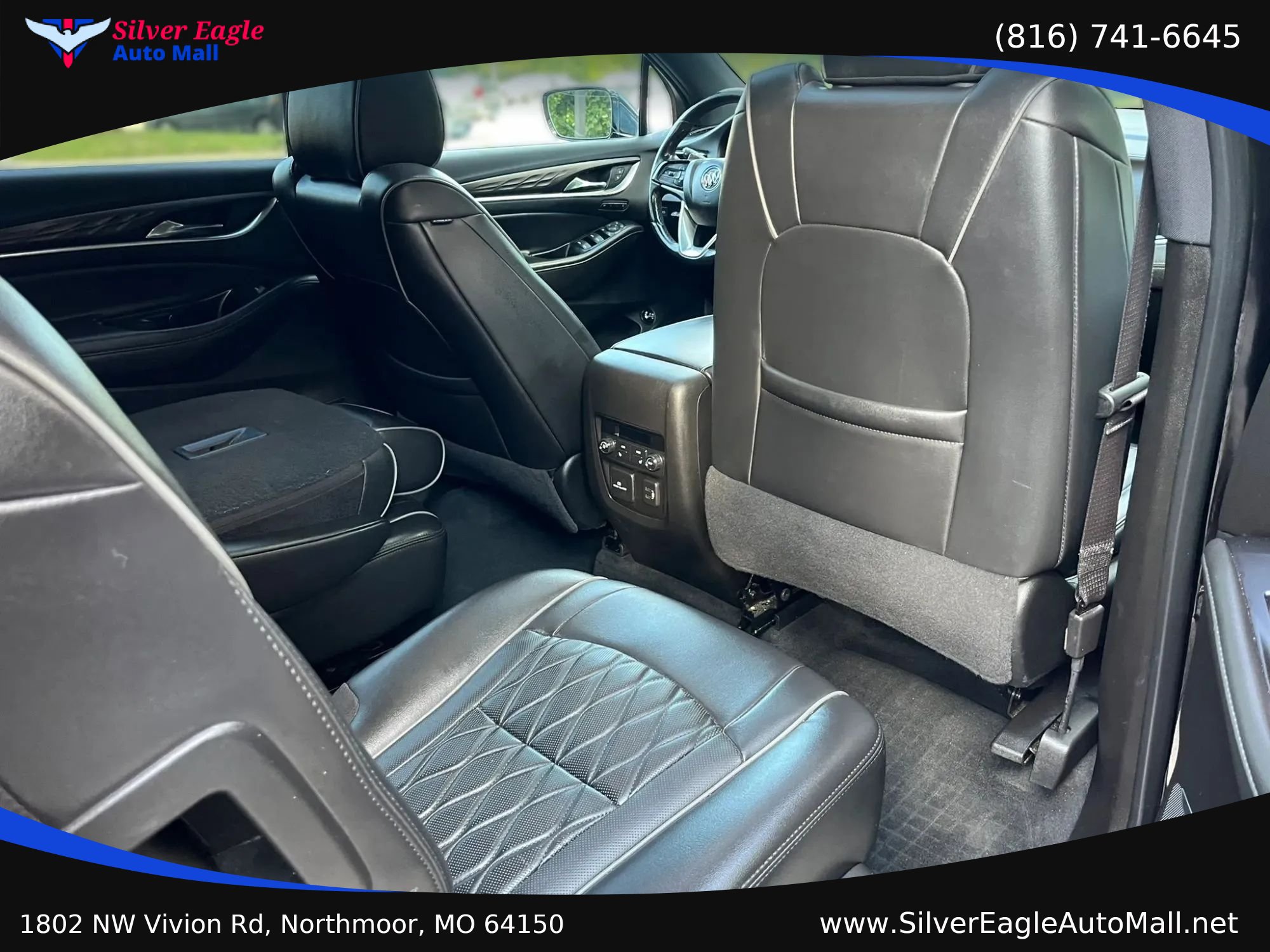 Used 2023 Buick Enclave Avenir w/ Avenir Technology Package AWD/4WD image 9