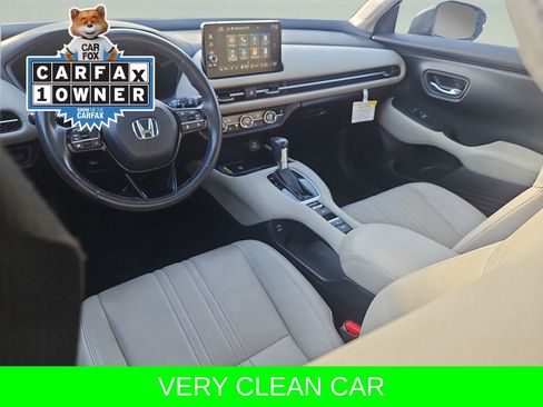 Used 2024 Honda HR-V EX-L image 2