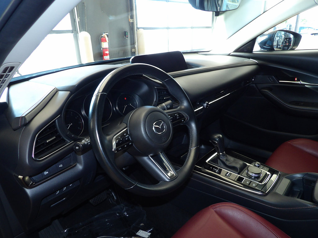 Certified 2025 MAZDA CX-30 AWD 2.5 S w/ Preferred Package image 24