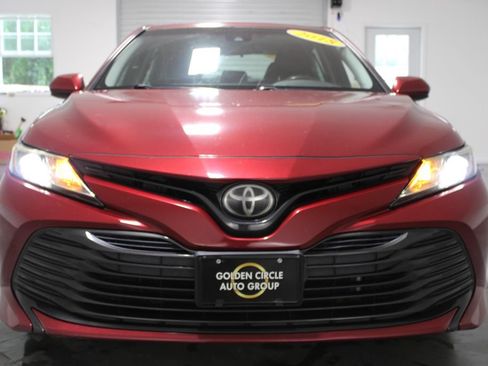 Used 2018 Toyota Camry LE FWD image 45