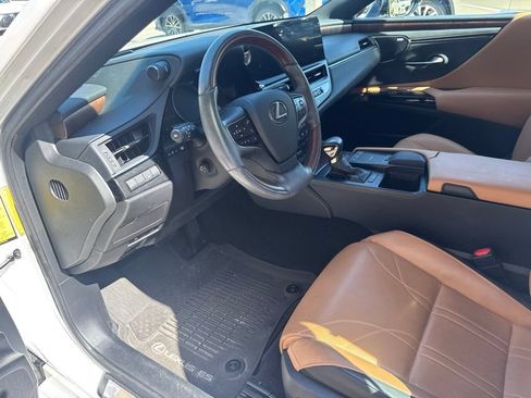Used 2022 Lexus ES 350 Ultra Luxury w/ Accessory Package 2 FWD image 20
