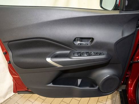 Certified 2024 Nissan Kicks SV image 11